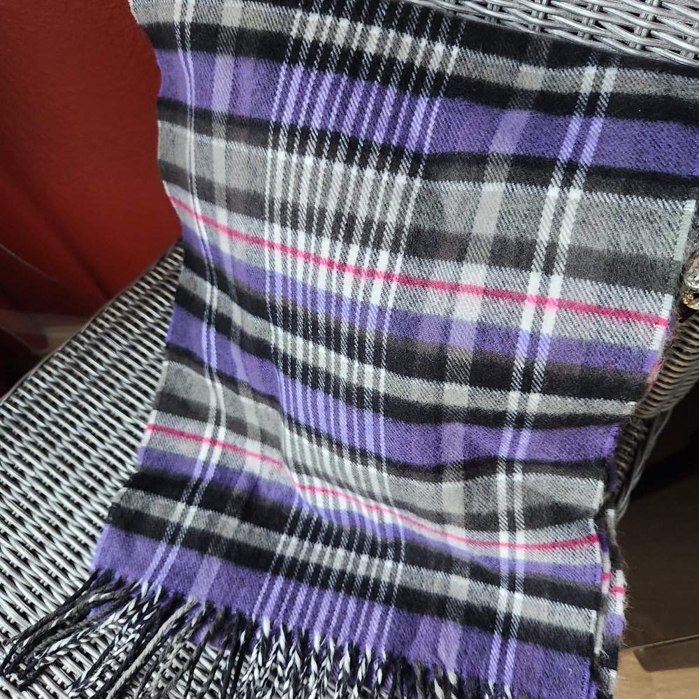 100% CASHMERE ~ Rectangular Fringe Made in Scotland 12" x 62" ~ PURPLE PLAID